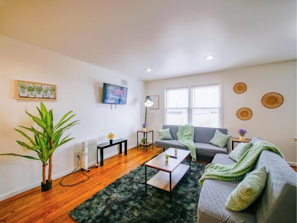 Terrace Avenue Home — Entire apartment in Jersey City, 07307